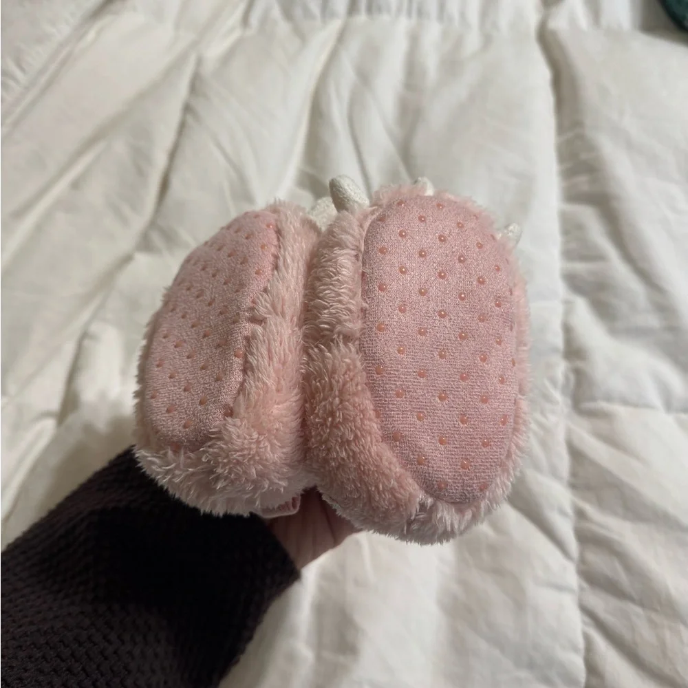 Carters Dino Slippers Size 0-6 Months Pink White Claws Bottom Grips